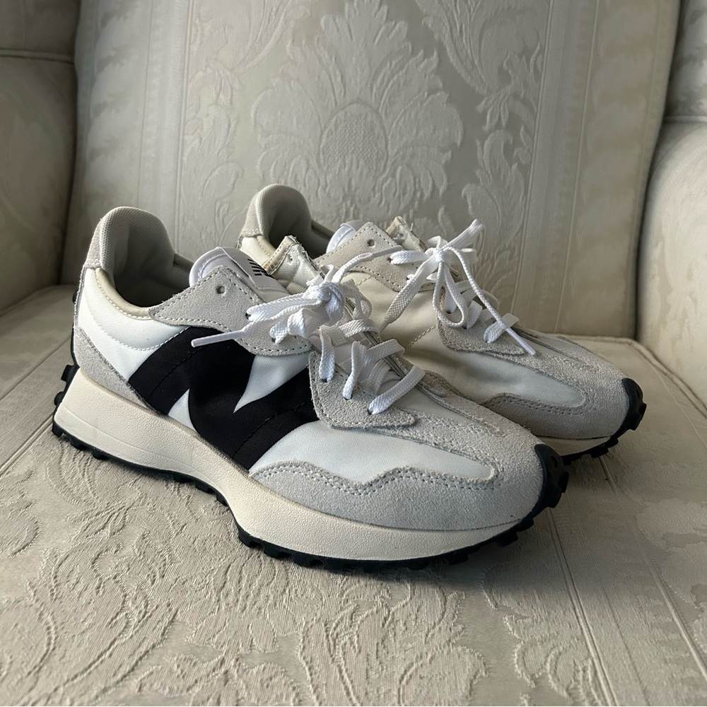 New Balance Retro 70s Style Sneakers 7.5 Low Profile Lace Up Casual Athletic - Picture 6 of 12